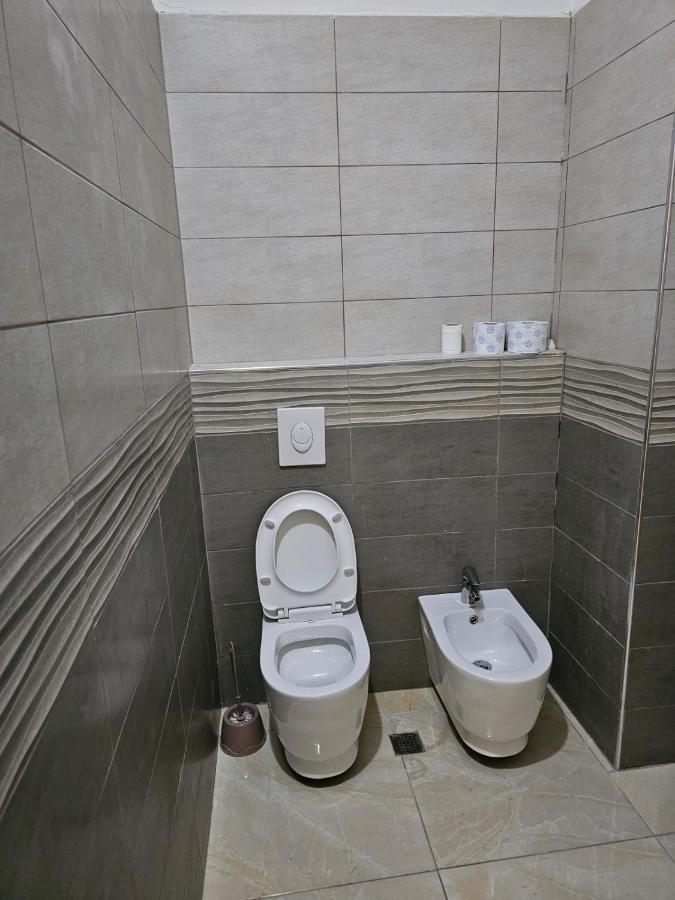 Vela Apartment Durrës Esterno foto